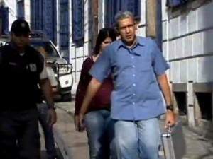 A perícia foi ao hotel no Rio e ex-funcionário é suspeito de participação no assalto A perícia foi ao hotel no Rio e ex-funcionário é suspeito de participação no assalto