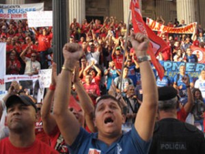 Justiça suspende processo criminal contra bombeiros do Rio Justiça suspende processo criminal contra bombeiros do Rio
