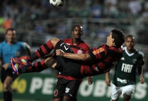 Thiago Neves foi um dos destaques do Flamengo na partida Thiago Neves foi um dos destaques do Flamengo na partida