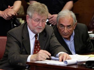 Strauss-Kahn Strauss-Kahn livre em Nova York depois de ser acusado de crime sexual