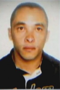 Segundo a polícia, A.H.G.A., vulgo 'Baianinho', de 33 anos, é o autor do crime Segundo a polícia, A.H.G.A., vulgo 'Baianinho', de 33 anos, é o autor do crime
