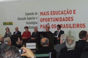 Parceria da Prefeitura com o Governo Federal traz escola profissionalizante para o município Parceria da Prefeitura com o Governo Federal traz escola profissionalizante para o município