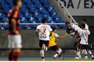 Flamengo sem foque viu a festa na goleada do Atlético-GO no Engenhão Flamengo sem foque viu a festa na goleada do Atlético-GO no Engenhão