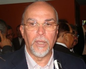 Líder do governo atenua denúncia contra ministro das Cidades. Mário Negromonte Líder do governo atenua denúncia contra ministro das Cidades. Mário Negromonte