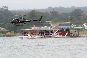 Piloto e dono de barco que naufragou no Lago Paranoá são indiciados por homicídio culposo Piloto e dono de barco que naufragou no Lago Paranoá são indiciados por homicídio culposo
