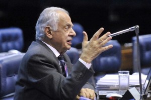 Simon pede que aliados apoiem ações moralizadoras do governo Simon pede que aliados apoiem ações moralizadoras do governo