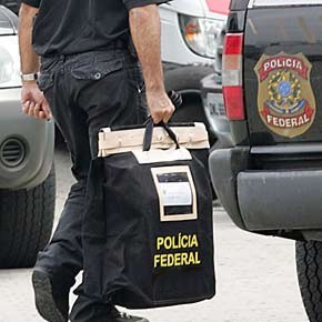 Polícia Federal faz busca e apreensão no Ministério do Turismo em Brasília Polícia Federal faz busca e apreensão no Ministério do Turismo em Brasília