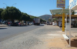 Serão instalados 34 pontos de ônibus de policarbonato na cidade Serão instalados 34 pontos de ônibus de policarbonato na cidade
