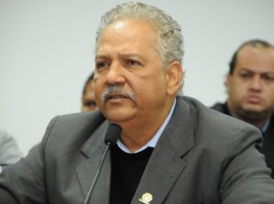 Câmara de Campinas cassa o mandato do prefeito Hélio de Oliveira Santos Câmara de Campinas cassa o mandato do prefeito Hélio de Oliveira Santos