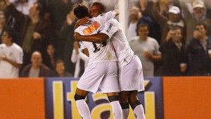 Com dois gols do artilheiro Borges, Santos FC vence Fluminense por 2 a 1 na Vila Belmiro Com dois gols do artilheiro Borges, Santos FC vence Fluminense por 2 a 1 na Vila Belmiro