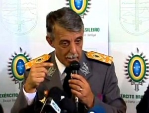 Traficantes entraram no Alemão para desmoralizar ação da Força de Pacificação, diz chefe do Comando Militar do Leste Traficantes entraram no Alemão para desmoralizar ação da Força de Pacificação, diz chefe do Comando Militar do Leste