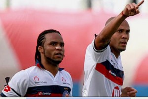 Bahia foi superior e venceu o Fluminense por 3 a 0, deixando a zona de rebaixamento Bahia foi superior e venceu o Fluminense por 3 a 0, deixando a zona de rebaixamento