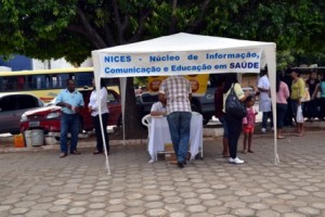A população pode conhecer sobre como combater à doença nos postos de informação A população pode conhecer sobre como combater à doença nos postos de informação