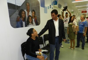 Na UPA, o prefeito Paulada ouviu sugestões de pacientes e foi solícito com todos Na UPA, o prefeito Paulada ouviu sugestões de pacientes e foi solícito com todos