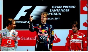 Vettel vence em Monza e fica próximo do título Vettel vence em Monza e fica próximo do título