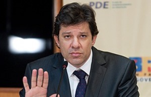MEC vai distribuir tablets para alunos de escolas públicas em 2012 MEC vai distribuir tablets para alunos de escolas públicas em 2012