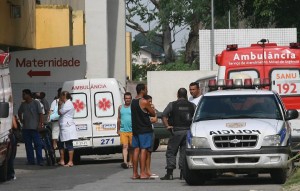 Polícia Civil do Rio vai investigar mau atendimento em hospital público de Duque de Caxias Polícia Civil do Rio vai investigar mau atendimento em hospital público de Duque de Caxias