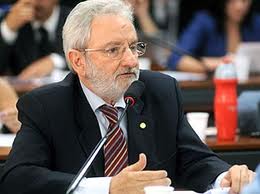 Ivan Valente (PSOL-SP) é um dos articuladores para o voto em aberto Ivan Valente (PSOL-SP) é um dos articuladores para o voto em aberto