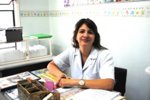 Daniela Frazão dos Santos, enfermeira responsável pelo Teste do Pezinho Daniela Frazão dos Santos, enfermeira responsável pelo Teste do Pezinho