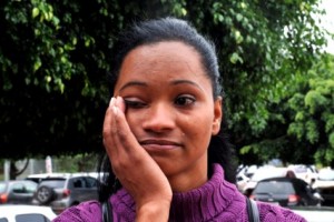 A candidata Luzeni Evangelista chegou cinco minutos atrasada e perdeu a prova do Enem. Segundo ela, o ônibus demorou muito para chegar. A candidata Luzeni Evangelista chegou cinco minutos atrasada e perdeu a prova do Enem. Segundo ela, o ônibus demorou muito para chegar.
