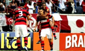 Thiago Neves fez o primeiro gol do Flamengo Thiago Neves fez o primeiro gol do Flamengo