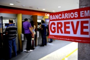 Greve dos bancários aumenta procura por casas lotéricas Greve dos bancários aumenta procura por casas lotéricas
