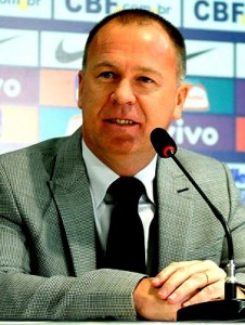 Mano Menezes convoca os jogadores para o amistoso contra o Gabão e o Egito Mano Menezes convoca os jogadores para o amistoso contra o Gabão e o Egito