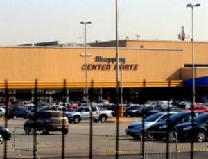 Justiça cassa liminar que mantinha Shopping Center Norte aberto Justiça cassa liminar que mantinha Shopping Center Norte aberto