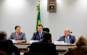 Comissões do Senado aprovam texto-base do novo Código Florestal Comissões do Senado aprovam texto-base do novo Código Florestal
