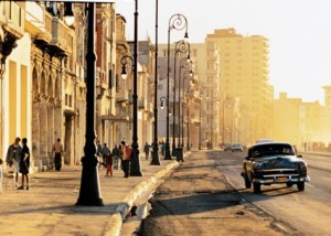 Após permitir venda de carros, Cuba libera comercialização de propriedades Após permitir venda de carros, Cuba libera comercialização de propriedades