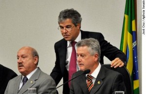Aprovado em comissão texto base do relatório do Código Florestal no Senado Aprovado em comissão texto base do relatório do Código Florestal no Senado