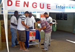 Mobilização contra a dengue em Itaperuna Mobilização contra a dengue em Itaperuna