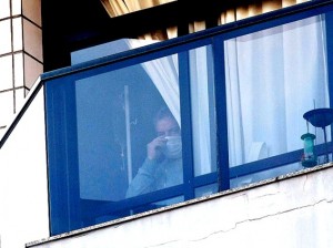 Ex-presidente foi fotografado na janela de sua residência - Foto: Helvio Romero/Agência Estado Ex-presidente foi fotografado na janela de sua residência - Foto: Helvio Romero/Agência Estado