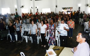 O evento aconteceu no Itaperuna Tênis Clube. Momento em que o Hino Nacional foi cantado O evento aconteceu no Itaperuna Tênis Clube. Momento em que o Hino Nacional foi cantado
