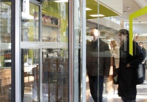 Mecanismo da Porta Giratória gerou problemas com o cliente de um banco e terminou em processo Mecanismo da Porta Giratória gerou problemas com o cliente de um banco e terminou em processo