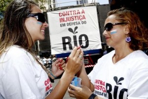 Os participantes demonstraram sua cidadania pintando os rostos com as cores o Estado do Rio de Janeiro
