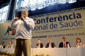 Na abertura da 14ª Conferência Nacional de Saúde, o ministro da Saúde, Alexandre Padilha, lançou a campanha do Dia Mundial de Luta Contra a Aids, cujo slogan é Aids não tem preconceito. Na abertura da 14ª Conferência Nacional de Saúde, o ministro da Saúde, Alexandre Padilha, lançou a campanha do Dia Mundial de Luta Contra a Aids, cujo slogan é Aids não tem preconceito.