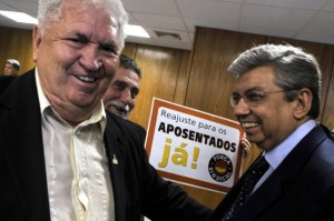 Os ministros, da Previdência Social, Garibaldi Alves e da Secretaria-Geral da Presidência da República, Gilberto Carvalho, participam de reunião com representantes de aposentados e pensionistas Os ministros, da Previdência Social, Garibaldi Alves e da Secretaria-Geral da Presidência da República, Gilberto Carvalho, participam de reunião com representantes de aposentados e pensionistas