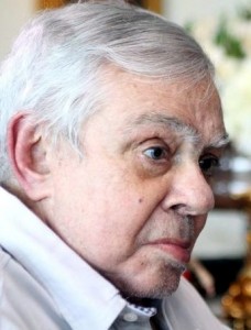 Chico Anysio apresenta novo sangramento no aparelho digestivo e está no CTI do Samaritano no Rio Chico Anysio apresenta novo sangramento no aparelho digestivo e está no CTI do Samaritano no Rio
