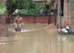 Rio vai capacitar agentes para atuar em municípios com áreas de risco em função das chuvas Rio vai capacitar agentes para atuar em municípios com áreas de risco em função das chuvas