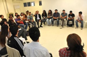 Governo do Estado promove encontro de jovens de comunidades pacificadas Governo do Estado promove encontro de jovens de comunidades pacificadas