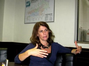 Marilene Ramos, presidente do Inea, sobrevoa região de Angra onde vazou óleo Marilene Ramos, presidente do Inea, sobrevoa região de Angra onde vazou óleo