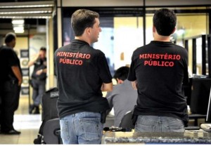 Sete policiais militares são presos e indiciados por homicídios em Campos Sete policiais militares são presos e indiciados por homicídios em Campos
