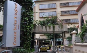 Casa de Saúde terá que indenizar mãe e bebê por queda após o parto Casa de Saúde terá que indenizar mãe e bebê por queda após o parto