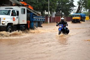 Secretaria de Saúde do Rio alerta para risco de leptospirose devido as enchentes que ocorrem no estado Secretaria de Saúde do Rio alerta para risco de leptospirose devido as enchentes que ocorrem no estado