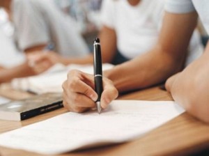 Justiça Federal determina que todos os candidatos tenham acesso às redações do Enem Justiça Federal determina que todos os candidatos tenham acesso às redações do Enem