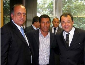 Governador Sérgio Cabral com o vice Pezão junto com o prefeito de Itaperuna Fernando Paulada Governador Sérgio Cabral com o vice Pezão junto com o prefeito de Itaperuna Fernando Paulada