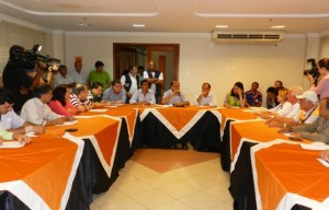 Vice-governador participa de reunião em Itaperuna Vice-governador participa de reunião em Itaperuna