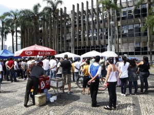 Caso Eloá: expectativa da sentença na porta do Fórum em Santo André Caso Eloá: expectativa da sentença na porta do Fórum em Santo André