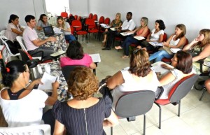 Secretaria de Educação de Itaperuna firma parceria com a Ferrous Secretaria de Educação de Itaperuna firma parceria com a Ferrous